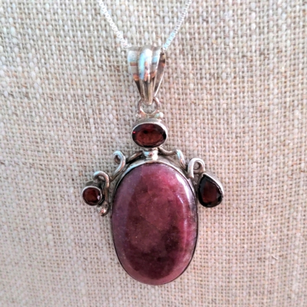 Sterling Silver Jasper & Garnet Pendant Necklace. New, Handcrafted Artisan Box